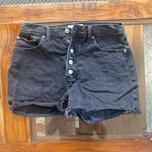Abercrombie curve love high rise 4 inch mom short black size 28